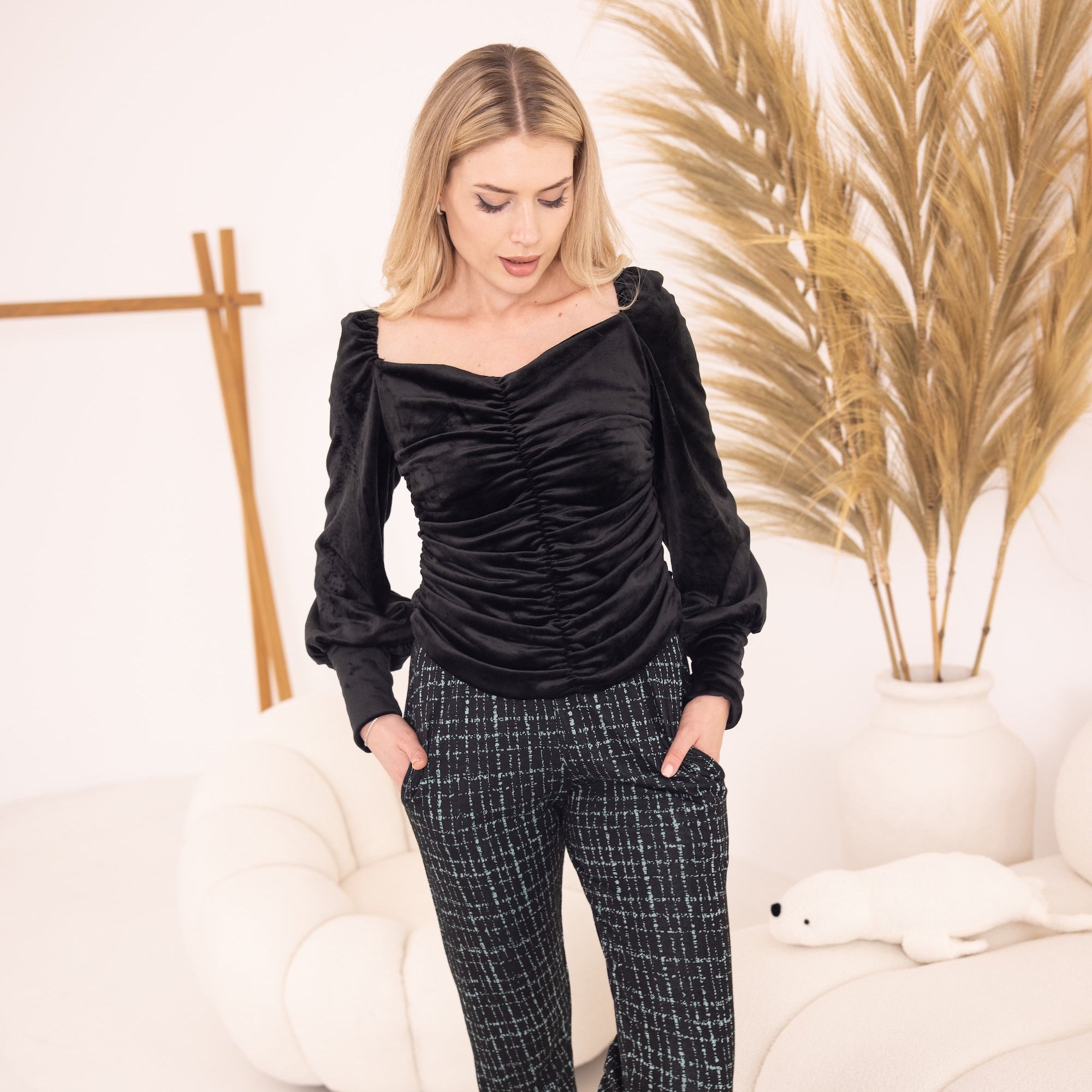 Sweetheart Neckline - June Joy